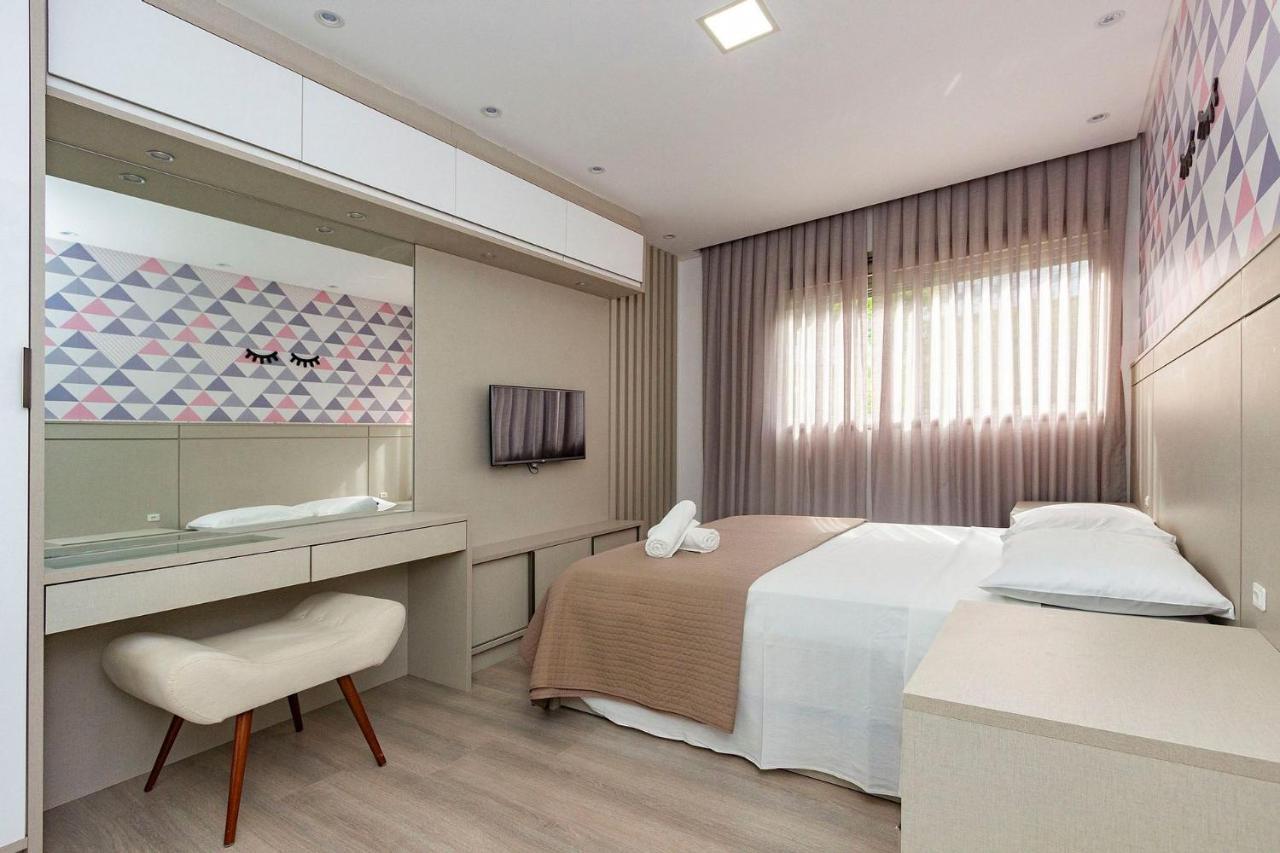 Punta Blu 102-9 - Apartamento De Alto Padrao Em Condominio Exclusivo, Quadra Poliesportiva - Piscina - Portaria 24H. Bombinhas Exterior photo